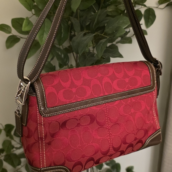 Coach Y2K Hampton Cherry Red Signature C Shoulder Bag F13972 - Picture 4 of 8